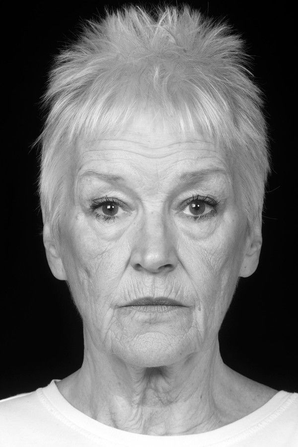 애니 루이스 로스