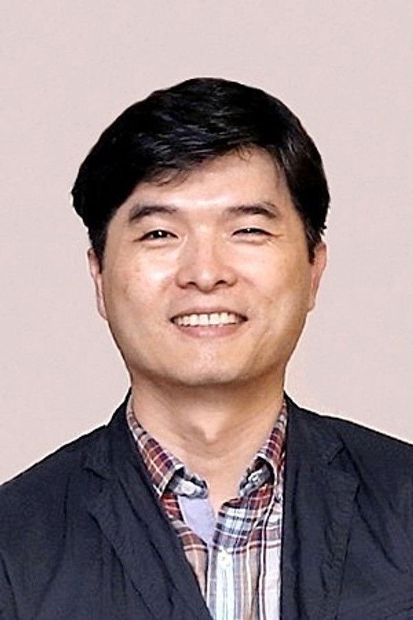 이석근